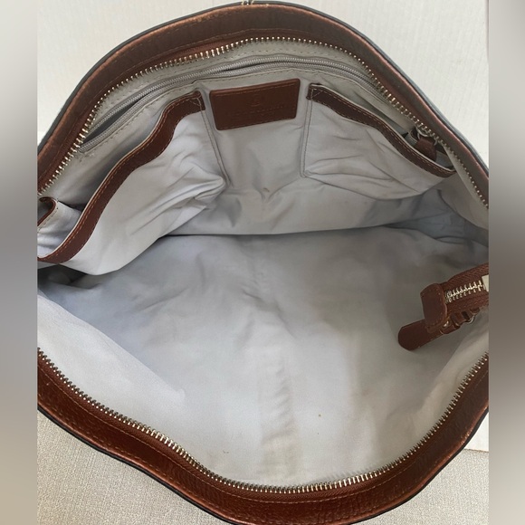 COLE HAAN VILLAGE TRI COLOR PEBBLE LEATHER DOUBLE POCKET LARGE SHOULDER BAG - Picture 8 of 9